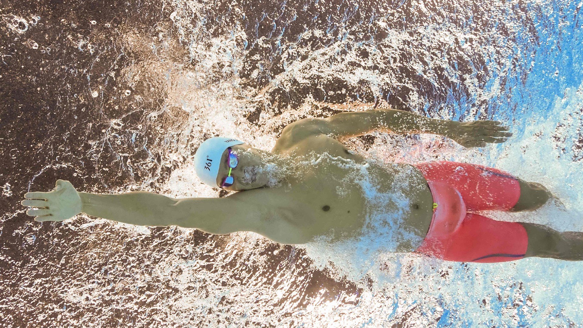 电竞游戏内观战系统创新设计及用户体验提升，电竞线下观赛