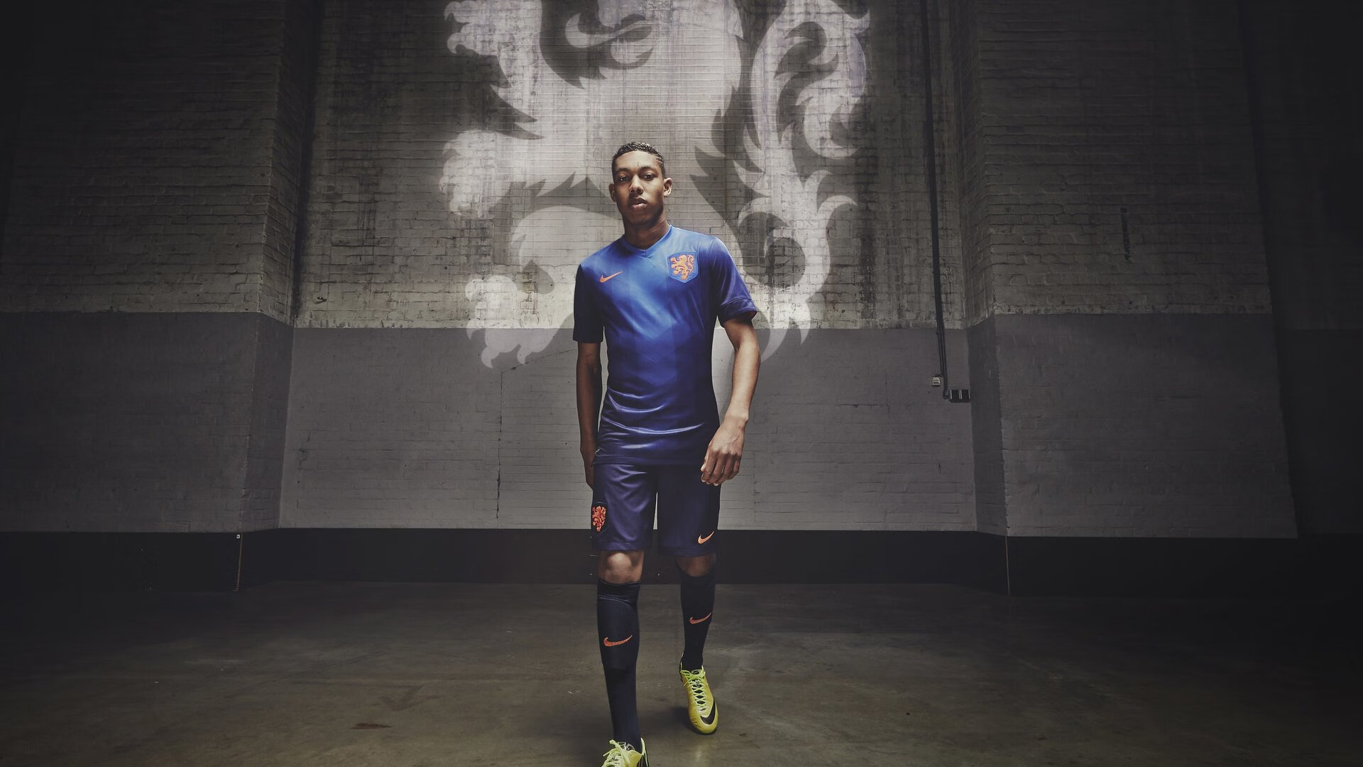 荷兰队势不可挡，赛场上表现抢眼，荷兰队的